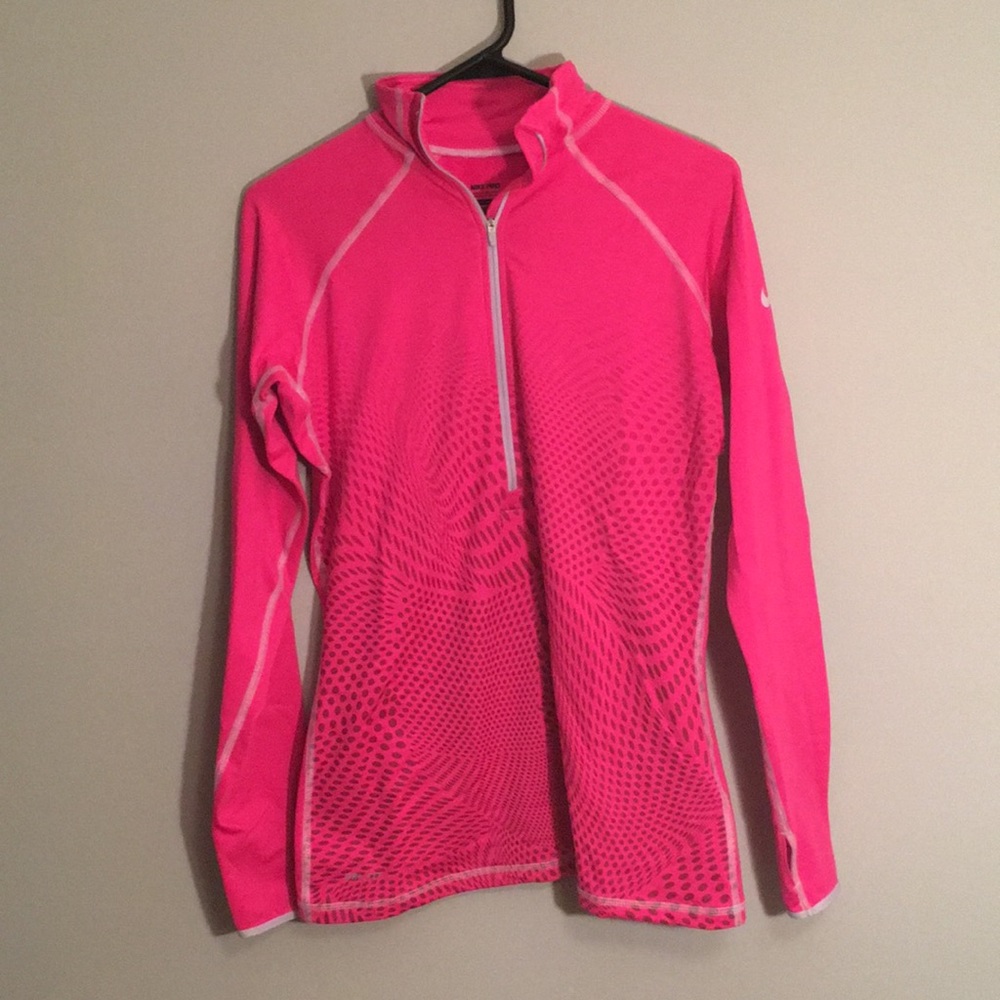 Nike workout top